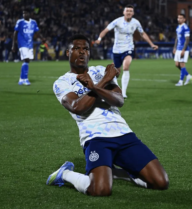 kaiyun集团-科莫3-4国际米兰全场数据：射门24-7，绝对机会4-0